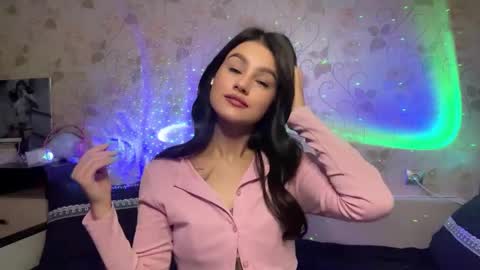 Ly online show from May 17, 2026, 10:33 am