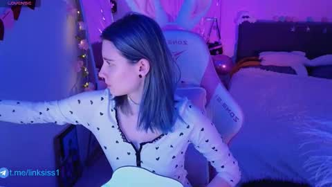 Snapshot of linksiss chatting on February 16, 2026, 6:04 pm linksiss online show from February 16, 2026, 6:04 pm