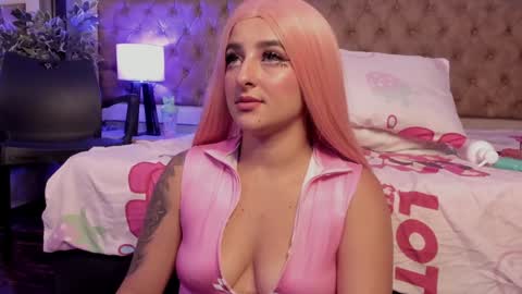 Snapshot of linoshka_1 chatting on January 29, 2025, 11:14 pm Luciana online show from January 29, 2025, 11:14 pm