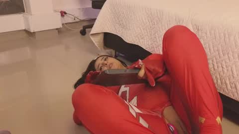 Snapshot of linoshka_1 chatting on September 18, 2025, 9:39 pm Luciana online show from September 18, 2025, 9:39 pm