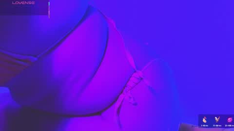 Snapshot of linoshka_1 chatting on October 4, 2025, 9:13 pm Luciana online show from October 4, 2025, 9:13 pm