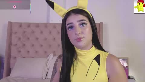 Snapshot of linoshka_1 chatting on November 7, 2025, 9:04 pm Luciana online show from November 7, 2025, 9:04 pm