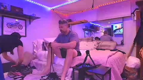 Snapshot of linuxgirlsudosu chatting on October 6, 2025, 8:01 am linuxgirlsudosu online show from October 6, 2025, 8:01 am