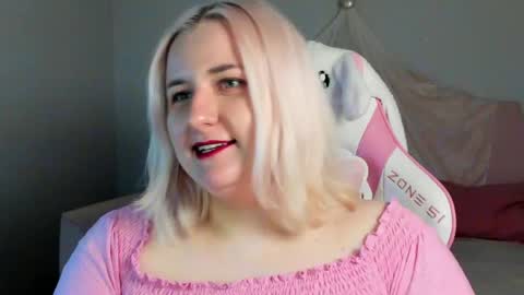 LioraArdyn online show from March 19, 2026, 5:22 am