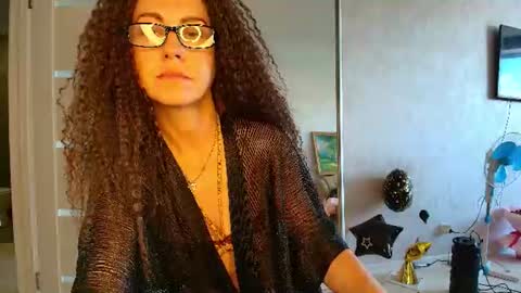Liora Weiss online show from June 16, 2026, 9:23 am