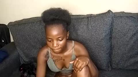 liplock lesbians online show from July 28, 2026, 12:34 pm