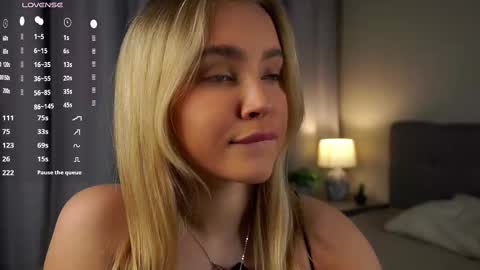 Snapshot of lipswithsmileonthem chatting on February 16, 2025, 1:14 am Amelia online show from February 16, 2025, 1:14 am