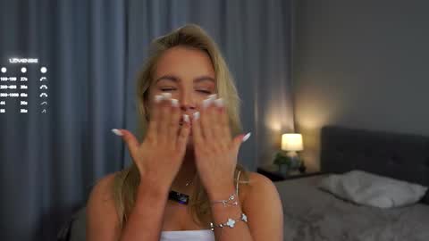 Snapshot of lipswithsmileonthem chatting on February 28, 2025, 1:26 am Amelia online show from February 28, 2025, 1:26 am