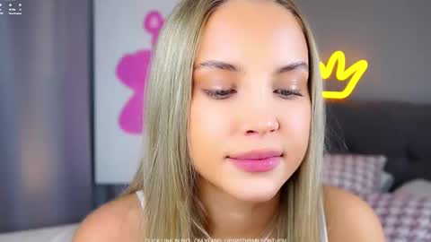 Snapshot of lipswithsmileonthem chatting on October 26, 2025, 1:11 am Amelia online show from October 26, 2025, 1:11 am