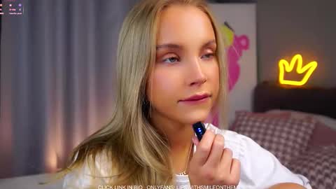 Snapshot of lipswithsmileonthem chatting on November 9, 2025, 1:15 am Amelia online show from November 9, 2025, 1:15 am