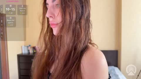 lipsylolly online show from May 25, 2026, 10:54 am