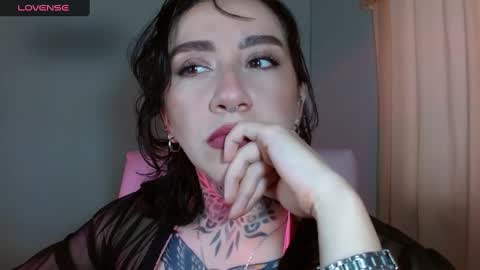 Lisa online show from February 5, 2025, 10:33 pm