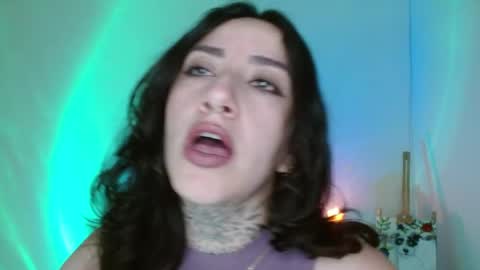 Lisa online show from April 22, 2026, 2:14 am