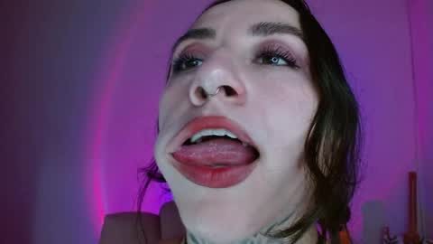 Snapshot of lisa_avila_ chatting on May 4, 2026, 11:12 pm Lisa online show from May 4, 2026, 11:12 pm