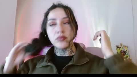 Snapshot of lisa_avila_ chatting on August 3, 2026, 4:11 am Lisa online show from August 3, 2026, 4:11 am