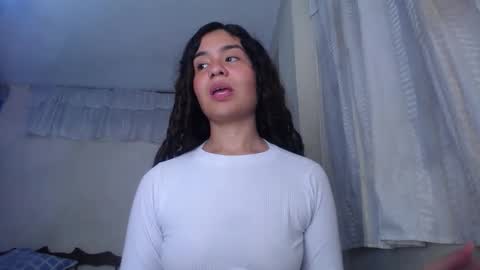 lisa_branch online show from December 15, 2024, 11:20 pm