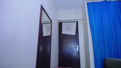 lisa_branch online show from January 12, 2025, 8:14 pm