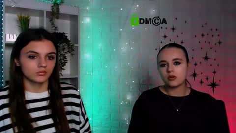 Snapshot of lisa_dark_ chatting on November 5, 2025, 10:48 am Lisa online show from November 5, 2025, 10:48 am