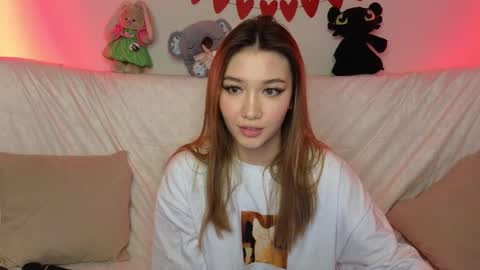 Snapshot of lisa_lit chatting on February 26, 2025, 5:50 pm Lisa and Katerina online show from February 26, 2025, 5:50 pm
