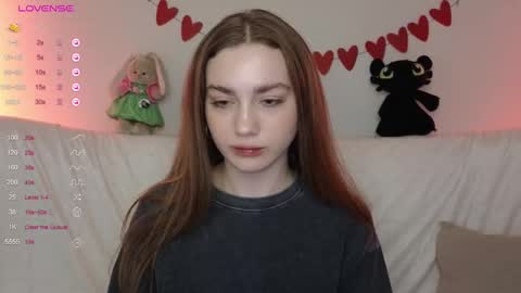 Snapshot of lisa_lit chatting on February 27, 2025, 8:50 am Lisa and Katerina online show from February 27, 2025, 8:50 am