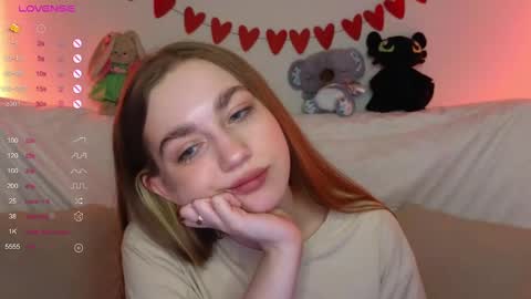 Snapshot of lisa_lit chatting on March 10, 2025, 10:15 am Lisa and Katerina online show from March 10, 2025, 10:15 am
