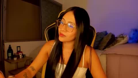 Snapshot of lisa_t08 chatting on November 8, 2025, 2:34 am Lisa Thompson online show from November 8, 2025, 2:34 am