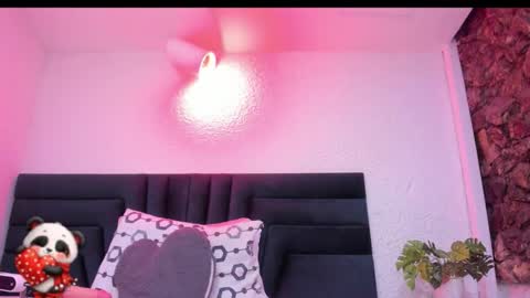 Snapshot of lisa_white_ chatting on February 16, 2026, 3:57 am lisa white online show from February 16, 2026, 3:57 am