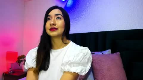 lisa white  online show from July 26, 2026, 8:49 pm