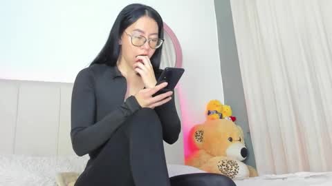 Snapshot of lisaa_a chatting on December 4, 2024, 1:25 am Lisa online show from December 4, 2024, 1:25 am