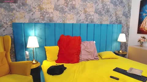 Snapshot of lisacroft chatting on September 20, 2025, 6:25 am lisacroft online show from September 20, 2025, 6:25 am