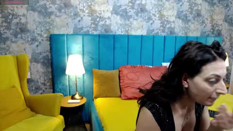 Snapshot of lisacroft chatting on October 28, 2025, 8:18 am lisacroft online show from October 28, 2025, 8:18 am