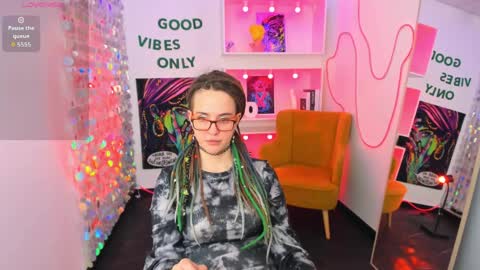 Snapshot of lisafoxy_y chatting on March 27, 2026, 8:26 am Lisa online show from March 27, 2026, 8:26 am