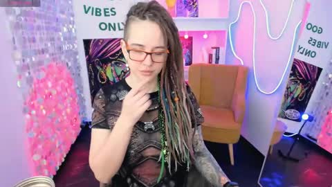 Snapshot of lisafoxy_y chatting on April 15, 2026, 5:25 am Lisa online show from April 15, 2026, 5:25 am