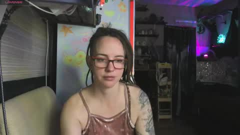 Snapshot of lisafoxy_y chatting on May 13, 2026, 6:33 am Lisa online show from May 13, 2026, 6:33 am