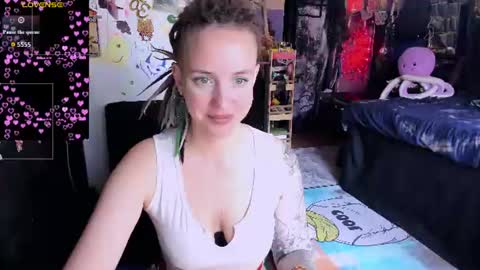 Snapshot of lisafoxy_y chatting on June 16, 2026, 6:38 am Lisa online show from June 16, 2026, 6:38 am