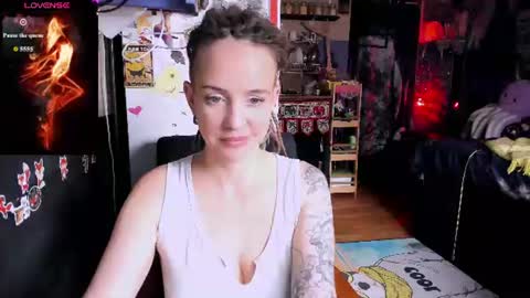 Snapshot of lisafoxy_y chatting on June 20, 2026, 6:05 am Lisa online show from June 20, 2026, 6:05 am