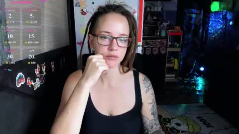 Snapshot of lisafoxy_y chatting on July 1, 2026, 7:43 am Lisa online show from July 1, 2026, 7:43 am