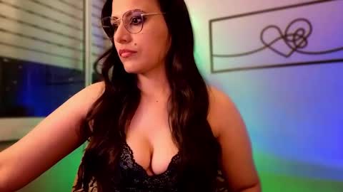 Snapshot of lisainthesky chatting on November 17, 2025, 10:59 pm lisainthesky online show from November 17, 2025, 10:59 pm