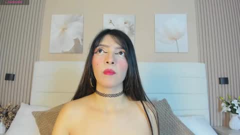 Snapshot of lisalain chatting on May 19, 2026, 12:00 pm lisa online show from May 19, 2026, 12:00 pm