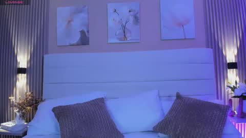 Snapshot of lisalain chatting on June 4, 2026, 12:00 pm lisa online show from June 4, 2026, 12:00 pm