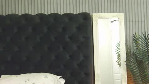 SofiaHanson online show from October 19, 2025, 5:24 pm