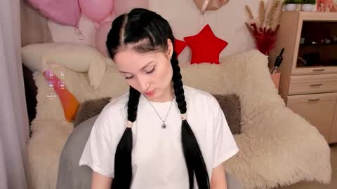 Snapshot of lisamooore chatting on February 13, 2026, 4:19 am Lisa Moore online show from February 13, 2026, 4:19 am