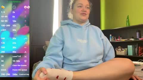 Lisa online show from February 25, 2026, 8:02 am