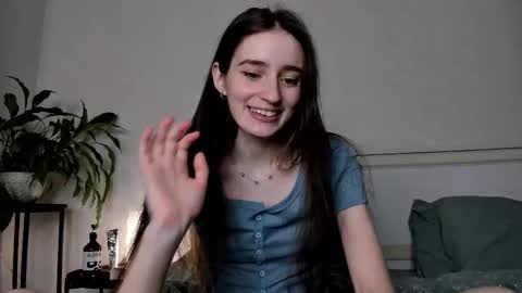 Lisa online show from March 1, 2025, 10:10 pm