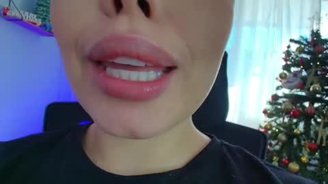 Lisbet online show from December 7, 2024, 1:18 pm