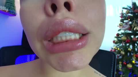 Lisbet online show from December 14, 2024, 7:25 pm