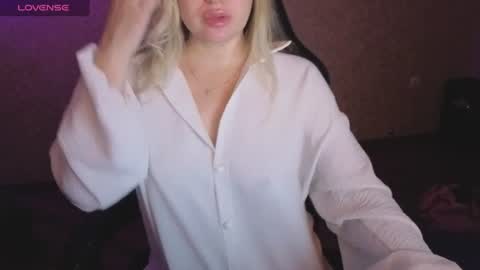Snapshot of lisenok26 chatting on June 15, 2026, 1:30 am Anna online show from June 15, 2026, 1:30 am