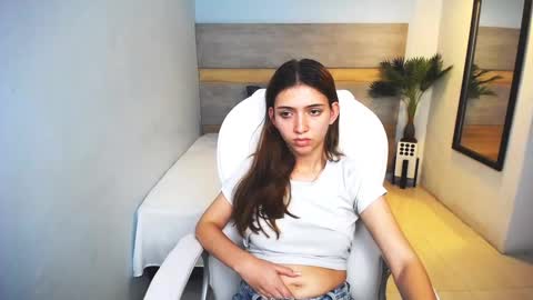 Snapshot of liseth_fox chatting on December 16, 2024, 3:54 pm Liseth Fox online show from December 16, 2024, 3:54 pm