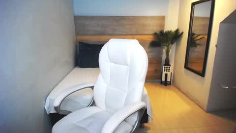 Snapshot of liseth_fox chatting on December 27, 2024, 12:45 pm Liseth Fox online show from December 27, 2024, 12:45 pm