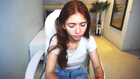 Snapshot of liseth_fox chatting on December 28, 2024, 6:18 pm Liseth Fox online show from December 28, 2024, 6:18 pm